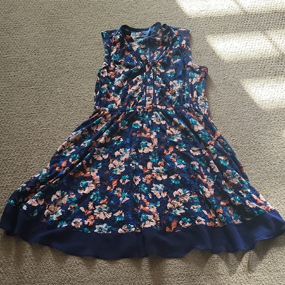 Simply Vera Dress size large